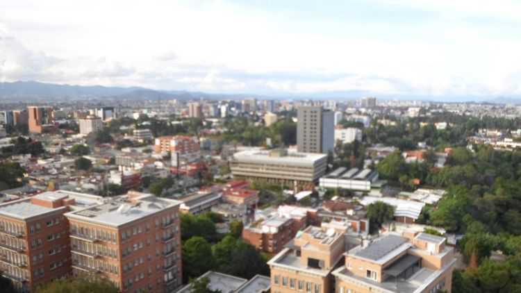 Alquiler o venta de apartamento en zona 10 Guatemala - Image 5