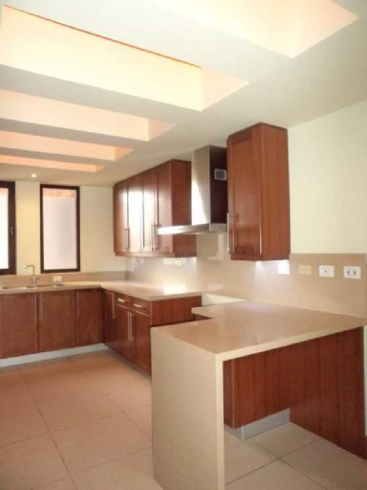Alquiler o venta de apartamento en zona 10 Guatemala - Miniatura 6