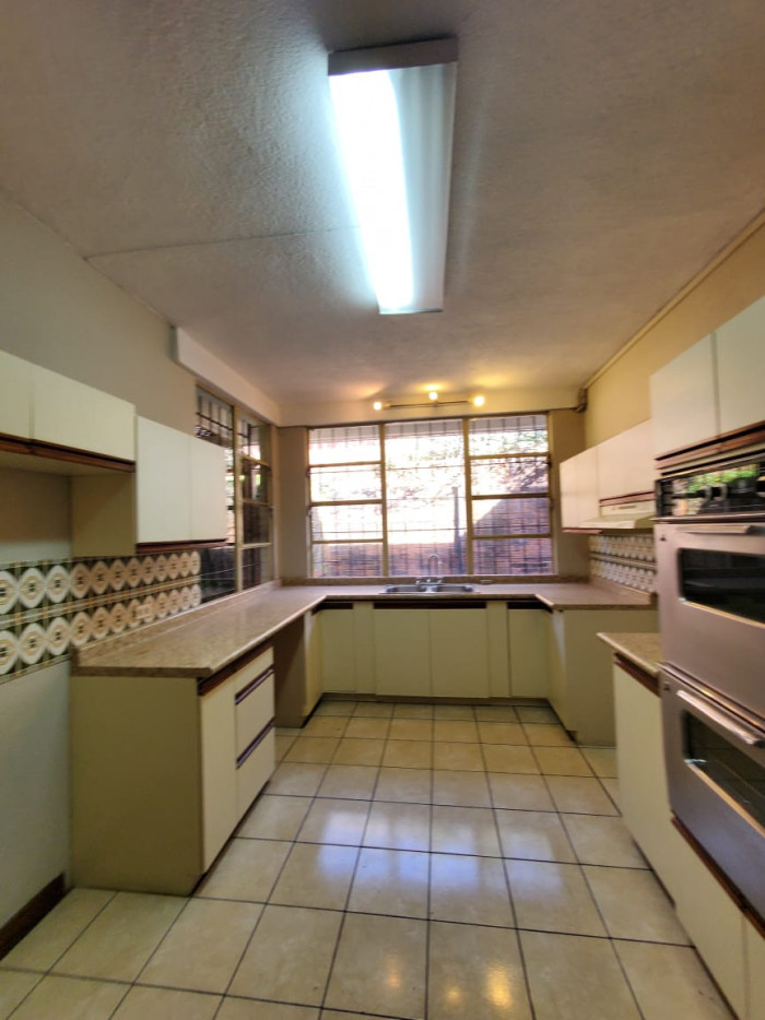 CASA GRANDE EN VENTA EN ZONA 15 VHll — foto 6