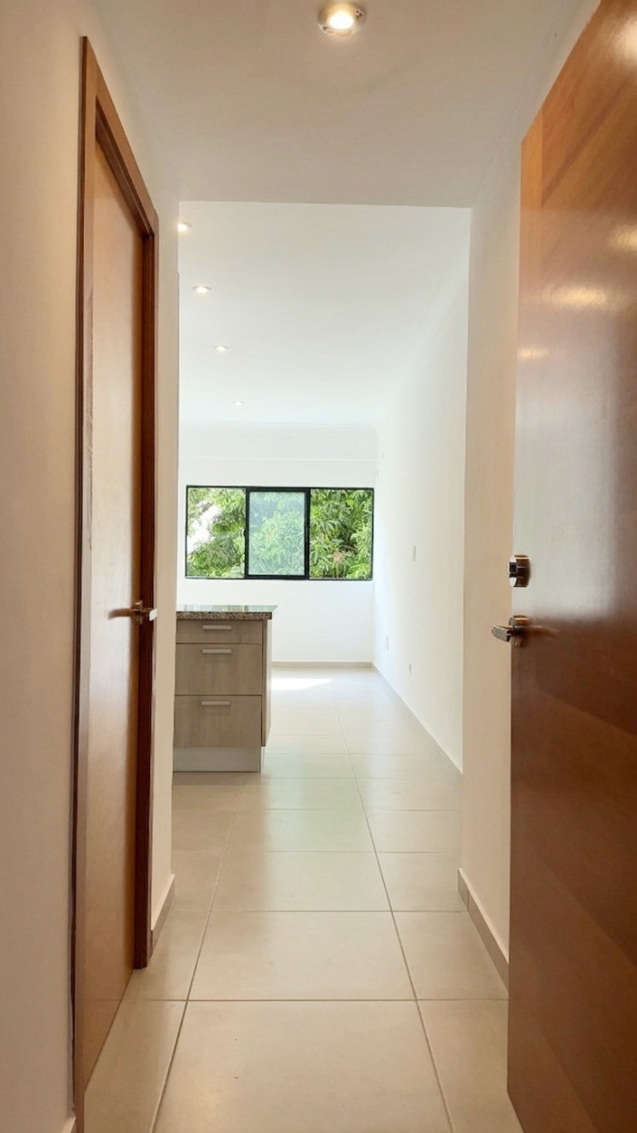 Apartamento nuevo en venta en Evaristo Morales - 1