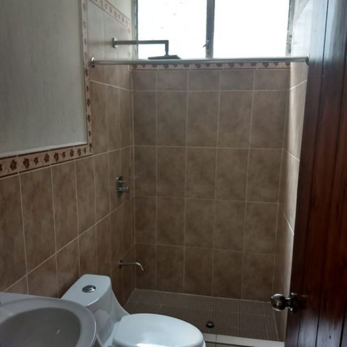 Venta de casa fuera de garita, Las Charcas, zona 11. - Miniatura 8