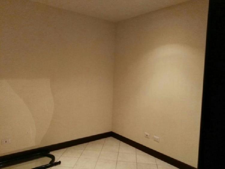 Apartamento en Renta en Edificio Milenia, Zona 10 — foto 2