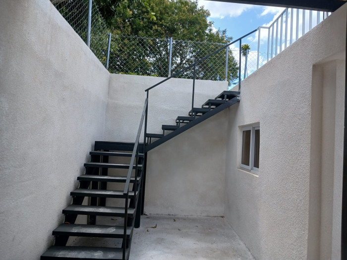 CASA REMODELADA EN VENTA EN ZONA 1 - Miniatura 12