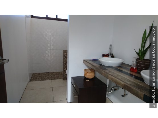 CASA CUATRO DORMITORIOS, EN CONDOMINIO DE ZONA 16 — foto 7