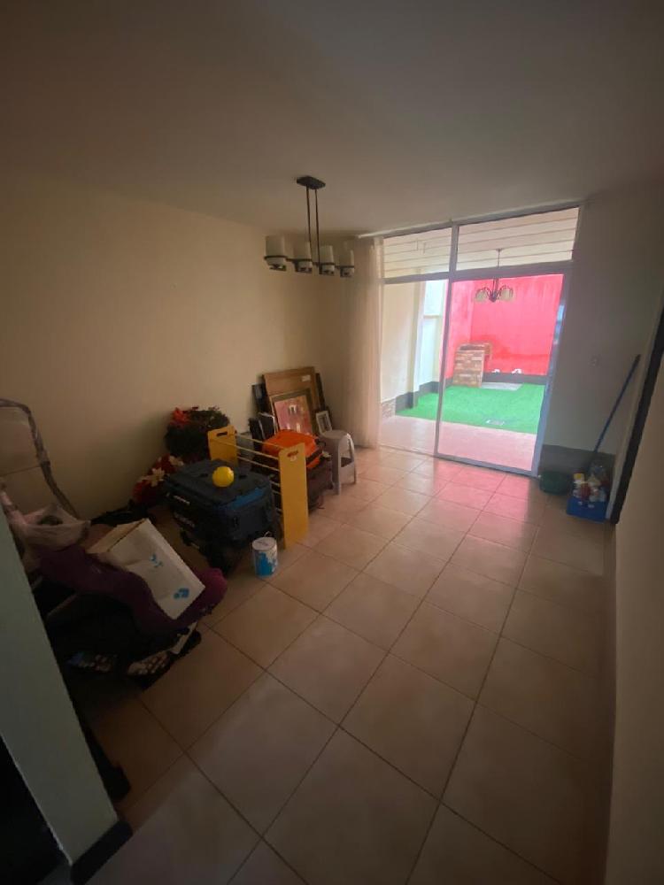Amplia casa en Renta Condominio Lucerna Santa Catarina — foto 2