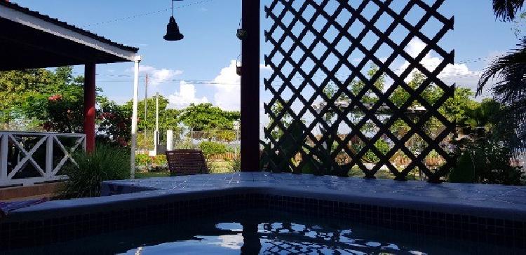 CASA EN VENTA EN BARRIO LA COROZA, EL ESTOR - 12