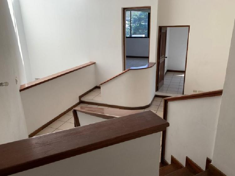 CASA EN RENTA EN ZONA 15 VHI — foto 9