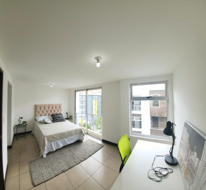 Apartamento en venta en zona 11 de 2 niveles col Toledo — foto 9