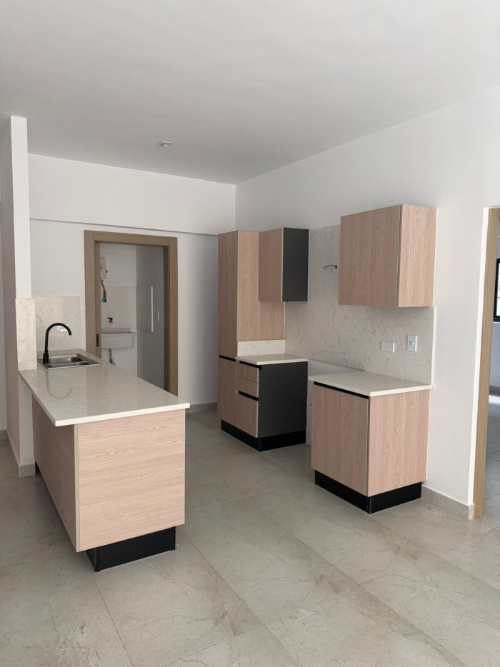 Apartamento en renta Evaristo Morales DN - 2
