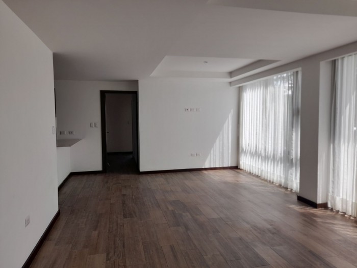 RENTO APARTAMENTO EN EDIFICIO NU, ZONA 15 — foto 2