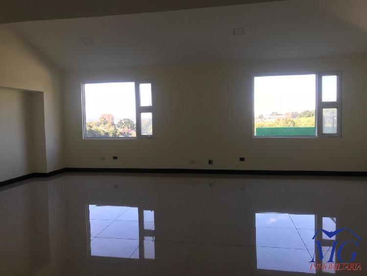 VENDO CASA NUEVA EN ZONA 15 SAN LÁZARO