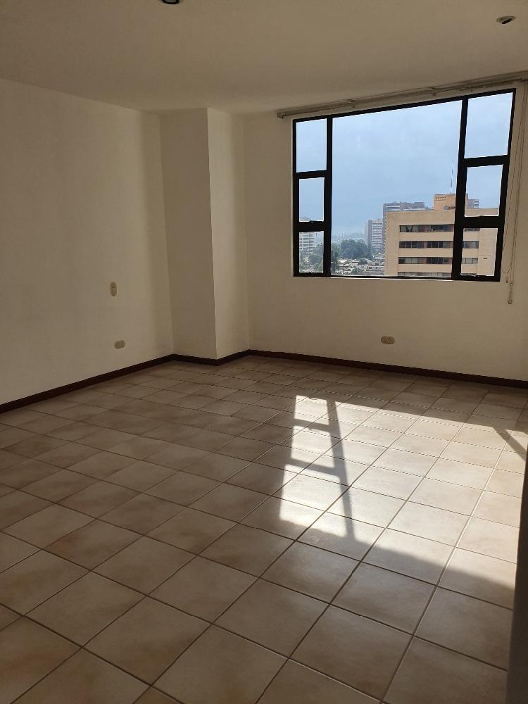 PENTHOUSE EN RENTA, ZONA 14 — foto 4