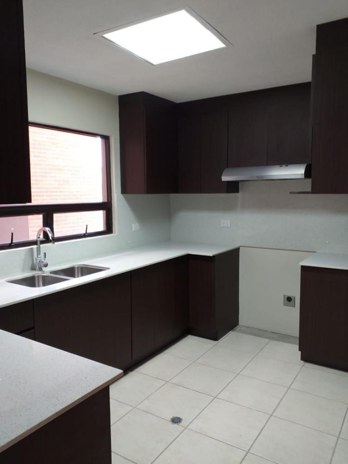APARTAMENTO VILLALAR - ZONA 10 - Image 5