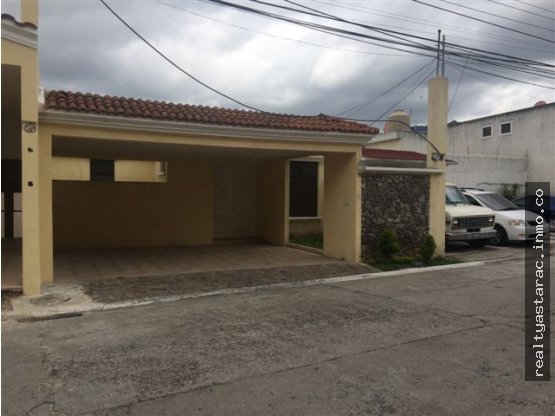 VENDO CASA EN COLONIA MOLINO DE LAS FLORES III