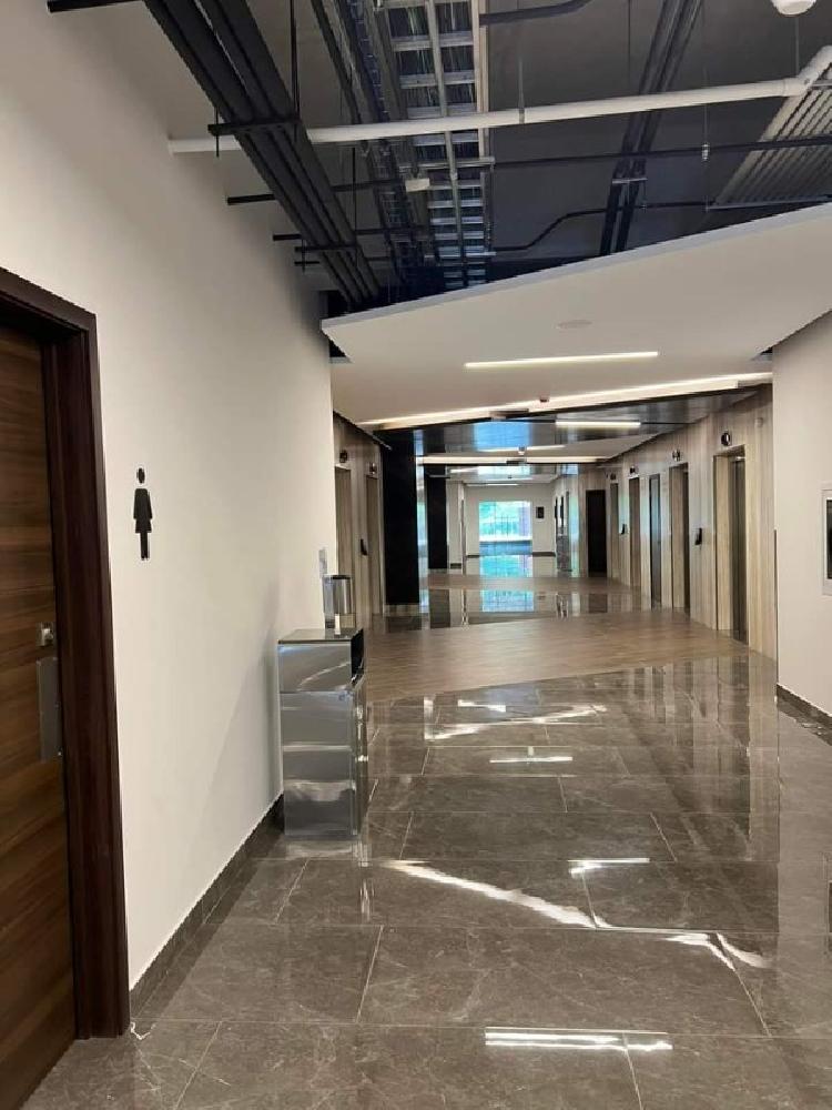 Oficina en alquiler en Centro de Negocios SPAZIO Z15 — foto 5