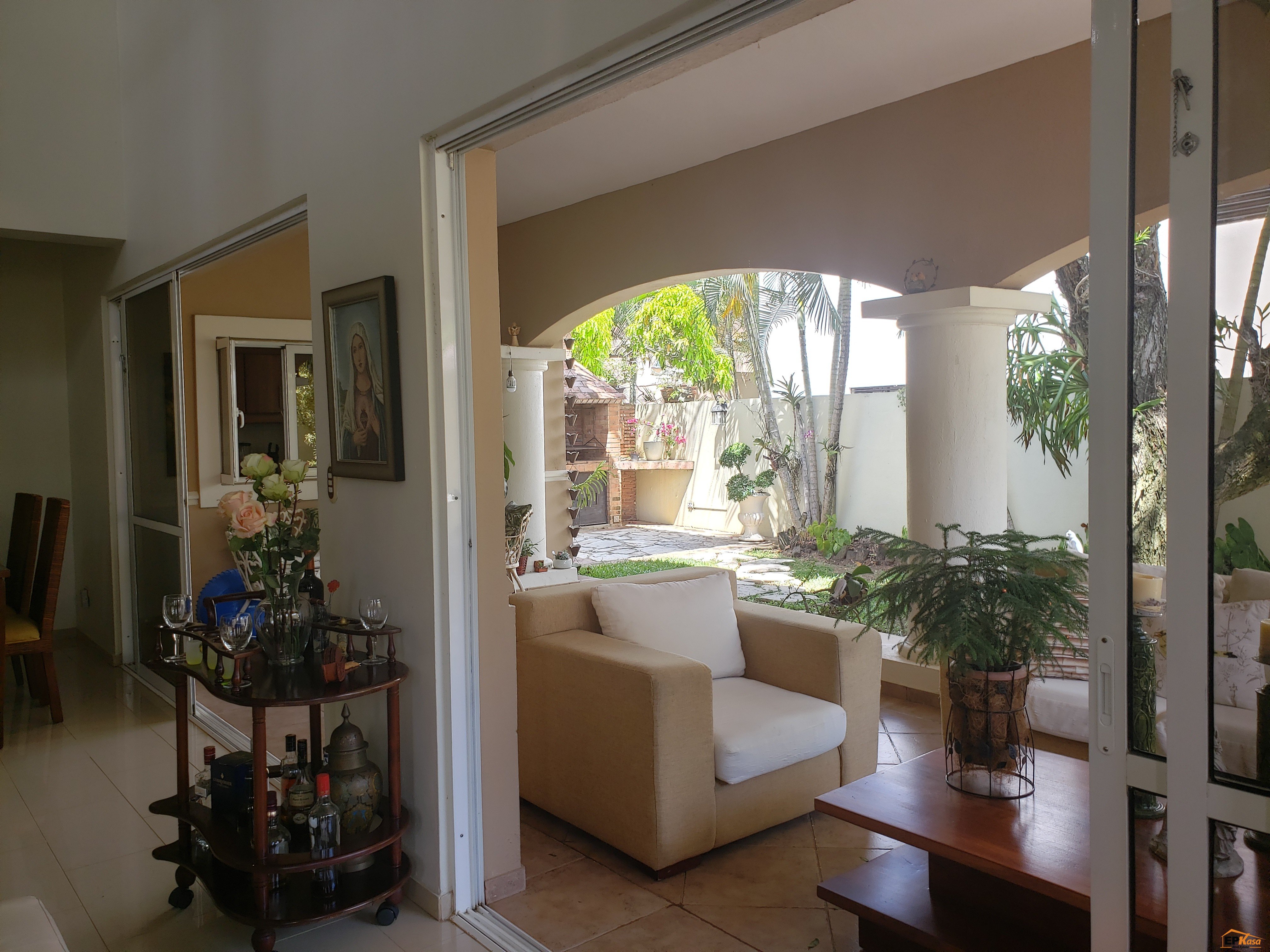 Casa en Residencial Los Samanes, Santiago, RD — foto 4