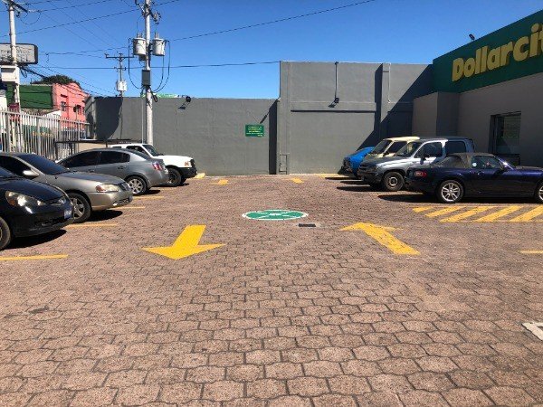 Santa Tecla, local comercial en alquiler, 300 mts2. - 3