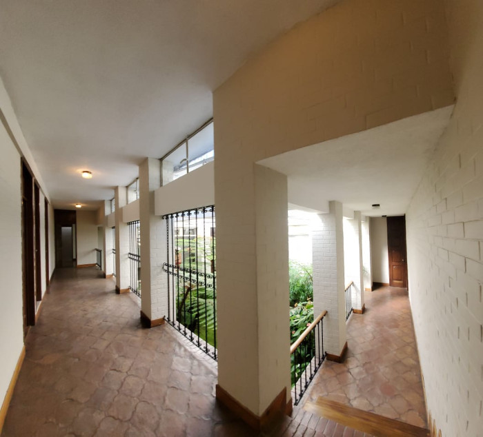CASA GRANDE EN VENTA EN ZONA 15 VHll — foto 10