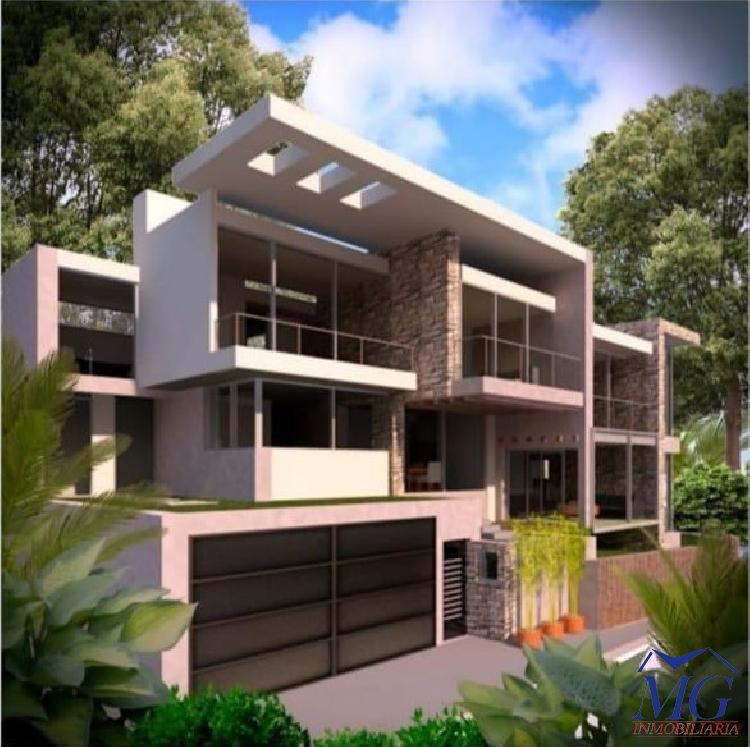 VENDO CASA EN CAÑADA DE SAN LÁZARO ZONA 15