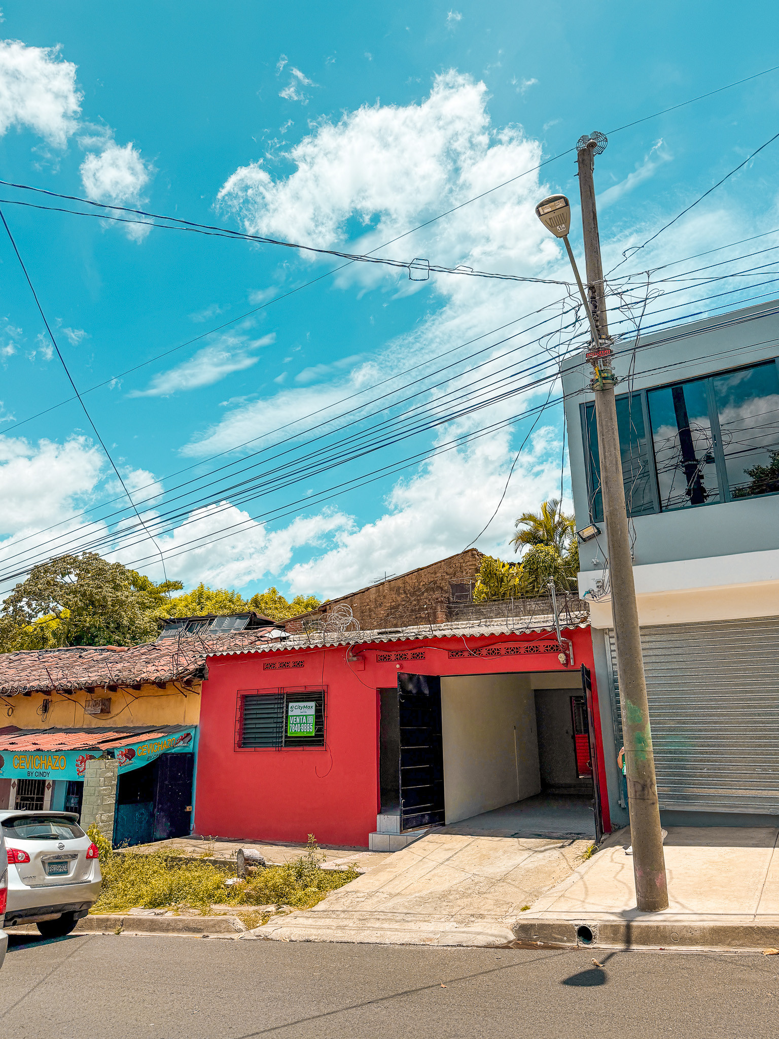 Casa con potencial comercial en venta en Santa Ana - 11