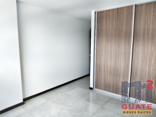Apartamento de 135 m2 de construcción en Renta, Zona 15 — foto 4