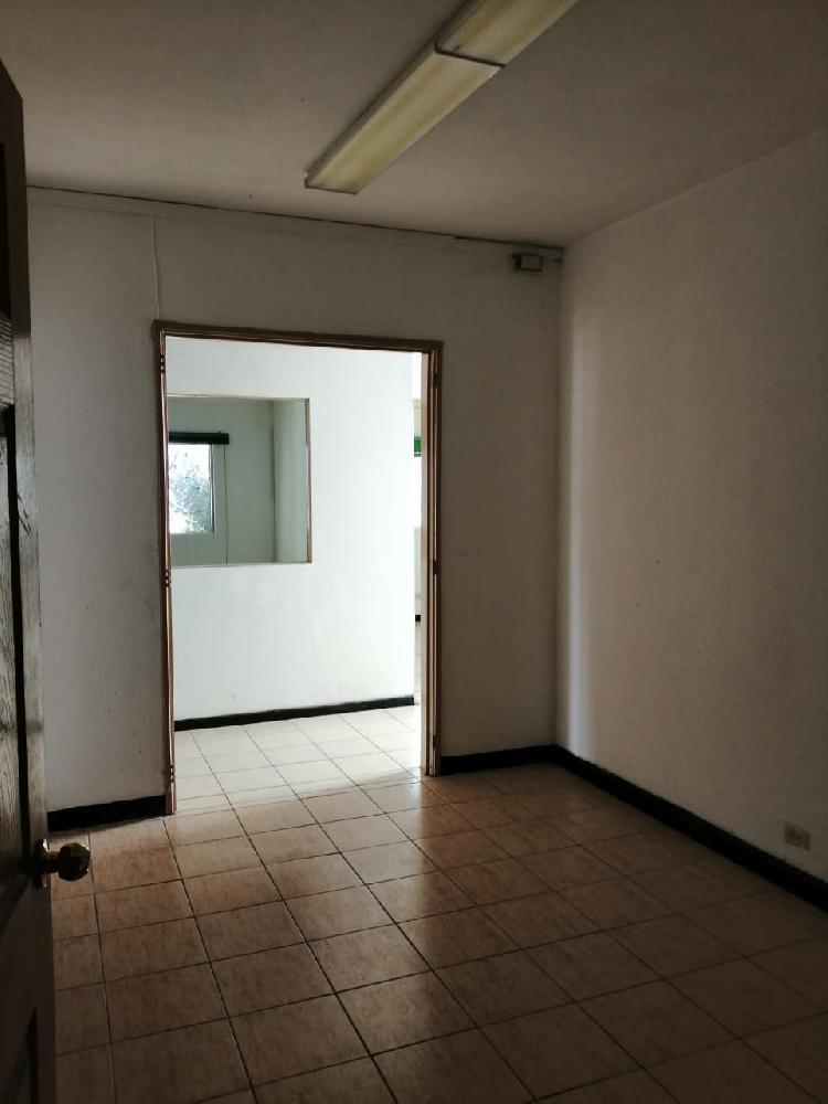 Plus Real Estate renta casa comercial en zona 9 - 6