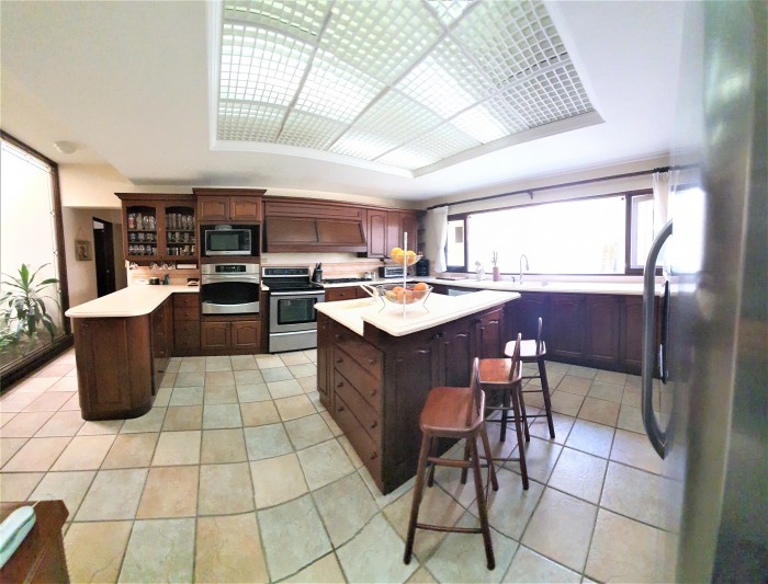 Hermosa Casa en Venta en Zona 14 Guatemala - Miniatura 13