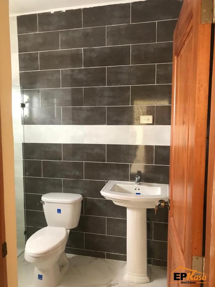 Casa de dos niveles, Prado Oriental, Santo Domingo Este — foto 10