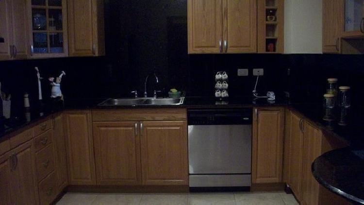 Apartamento amueblado 3 habitaciones zona 10 Guatemala - Miniatura 6