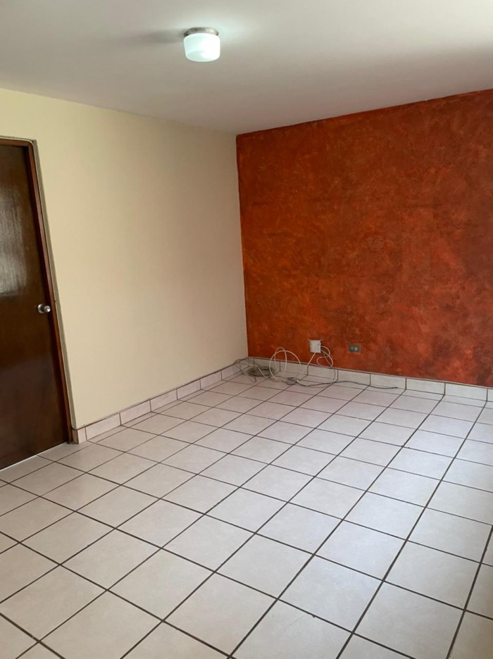 CASA AMUEBLADA EN RENTA EN CONDOMINIO DE ZONA 10 - Image 4