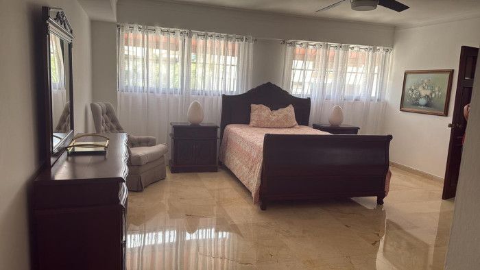 Apartamento Amueblado en Alquiler en Evaristo Morales - 7