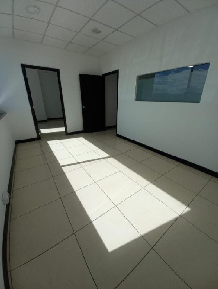 Venta oficina en 13 calle 01-10 Edificio Dubai Zona 10. - 3