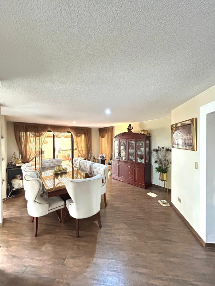 Casa grande en venta en Carretera a El Salvador Terrav — foto 8