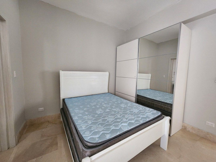 Apartamento 2 Hab con linea blanca en Alquiler en Naco — foto 8