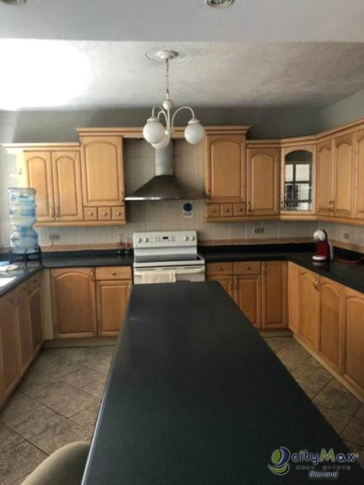 Casa en Venta y Alquiler en Zona 10, Ciudad Guatemala - Miniatura 6