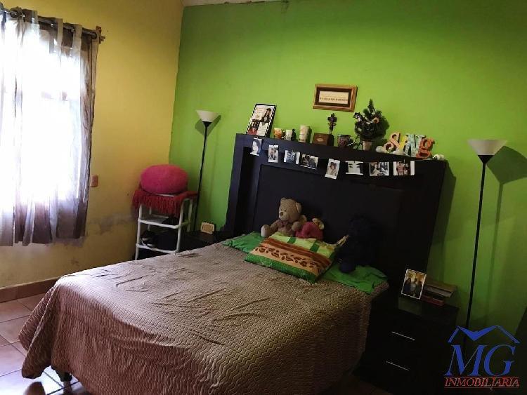 VENDO CASA SOBRE EL BOULEVARD DE LOMAS DEL NORTE — foto 3