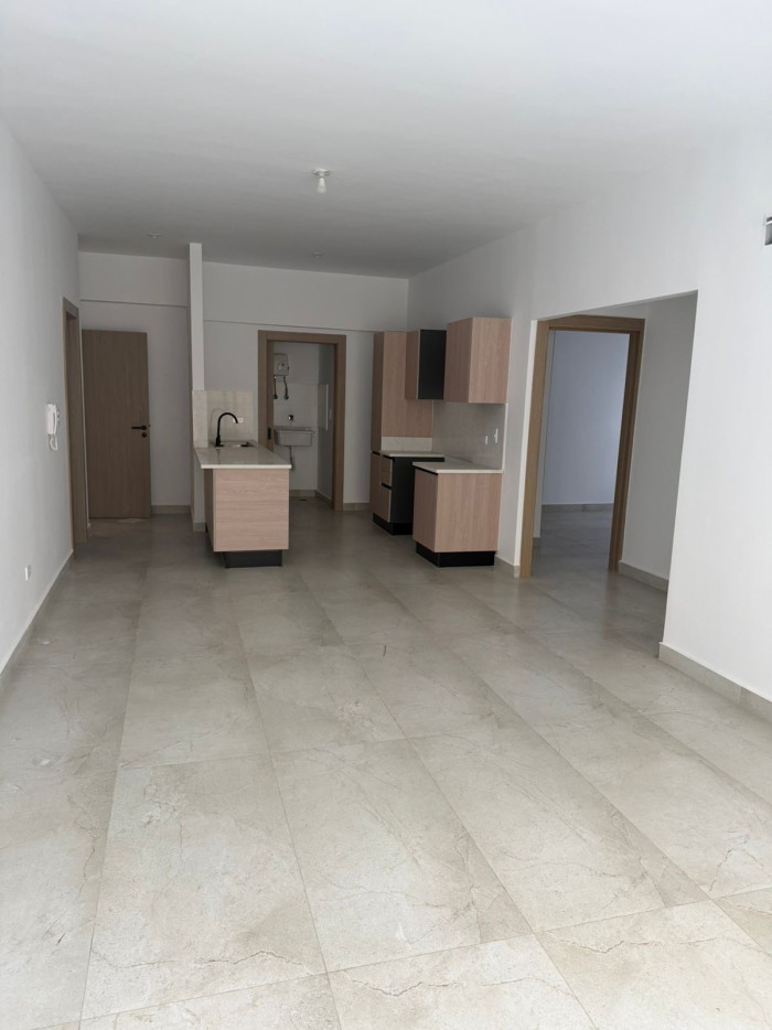 Apartamento en renta Evaristo Morales DN - 1