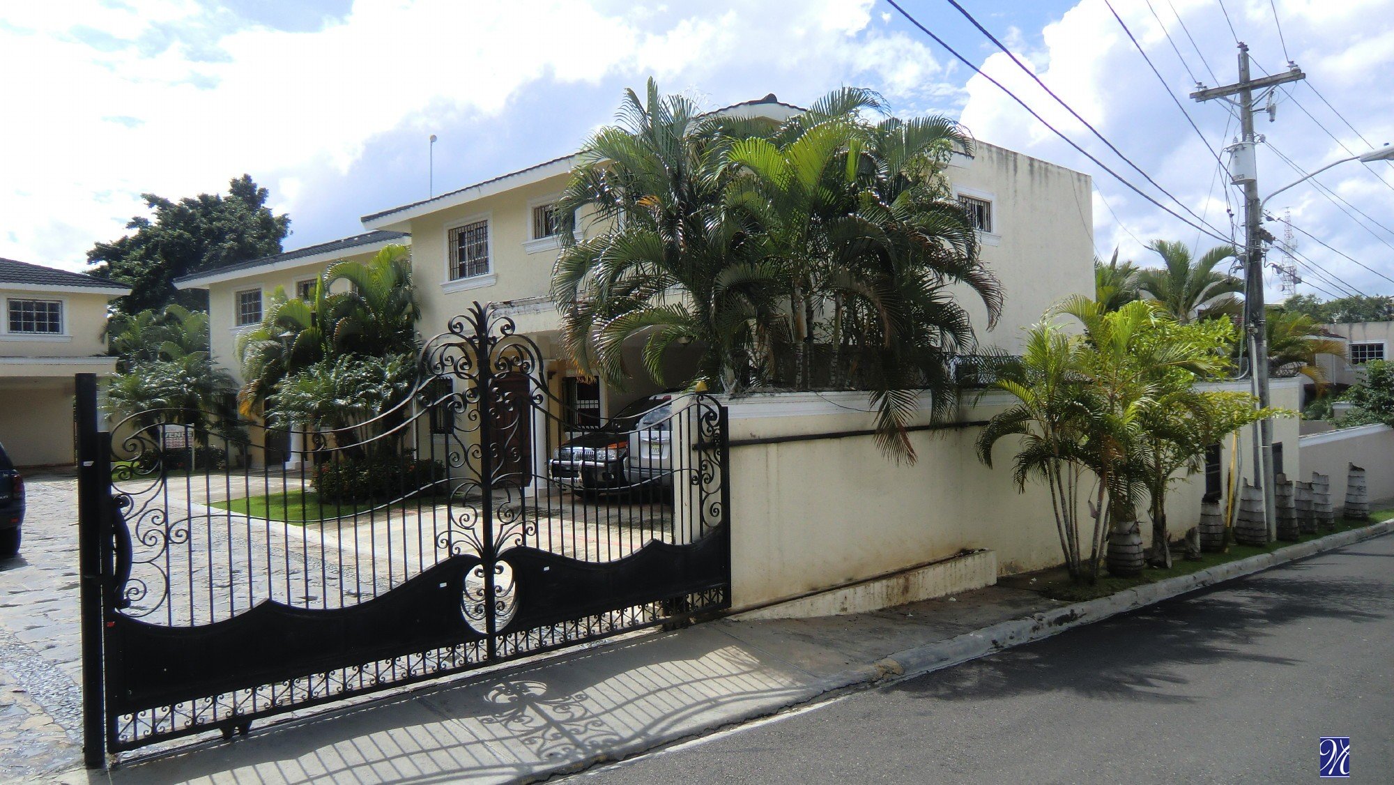 casa en proyecto cerrado Santiago, con patio y jacuzzi — foto 9