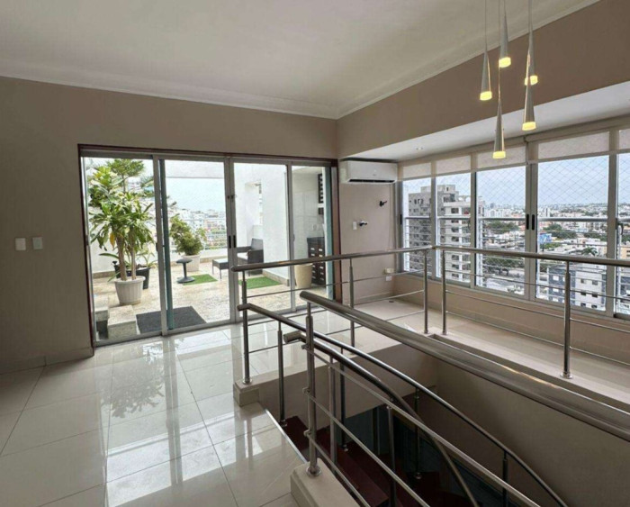 Penthouse Amueblado en Venta Ensanche Paraiso DN — foto 9