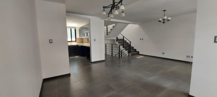 Casa en Condominio en Renta en zona 14 Guatemala - Image 1