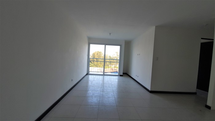 Apartamento en VENTA cerca Peri Zona 7 Guatemala - Image 2