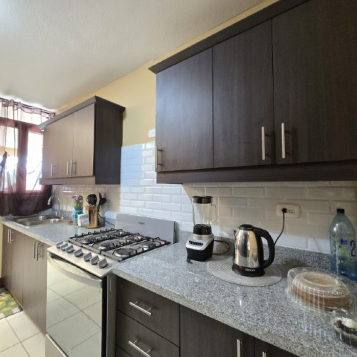 Casa en Venta Quintas Los Encinos Zona 7 de Mixco - Miniatura 10