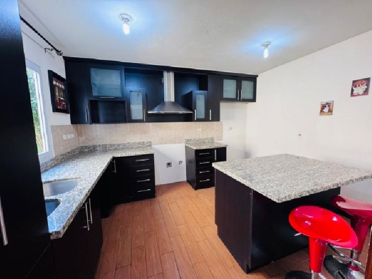 CASA EN RENTA – BOSQUES DE ARRAZOLA | KM. 18.5 CAES