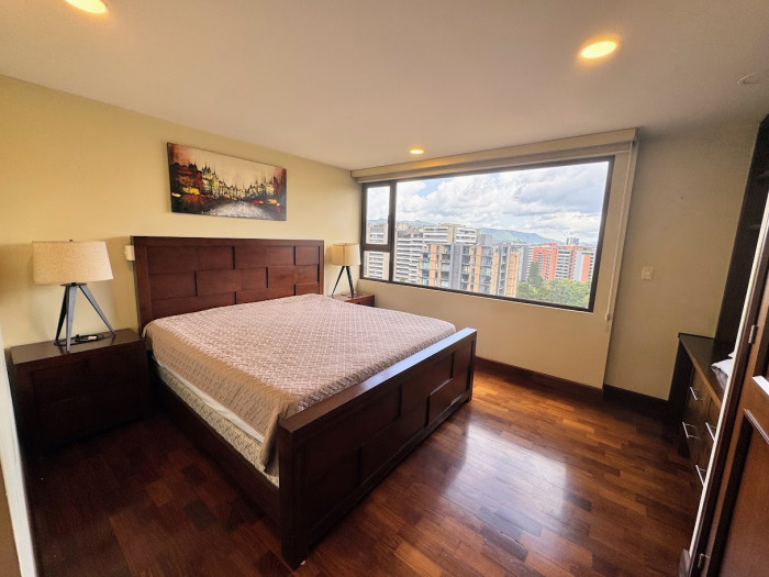 Apartamento amueblado en Alquiler en Zona 10 Guatemala - Miniatura 15