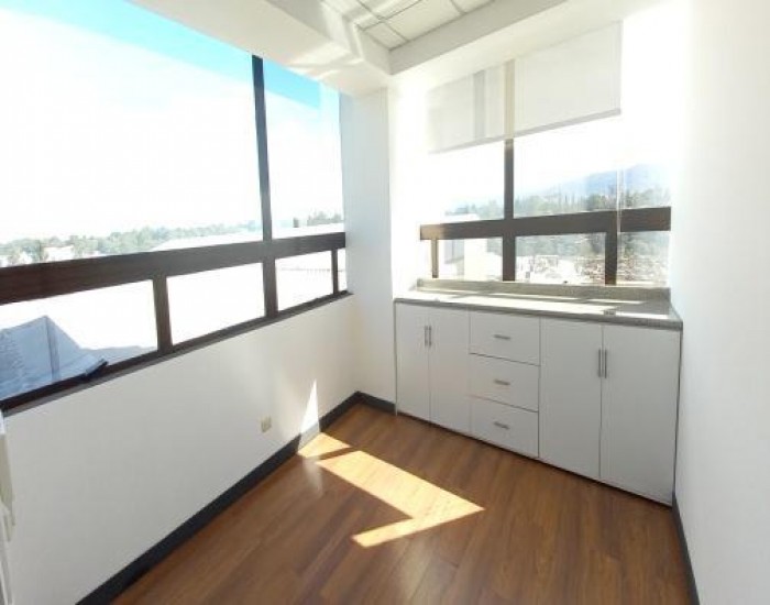 Oficina en venta en Zona 12 Guatemala - Image 2