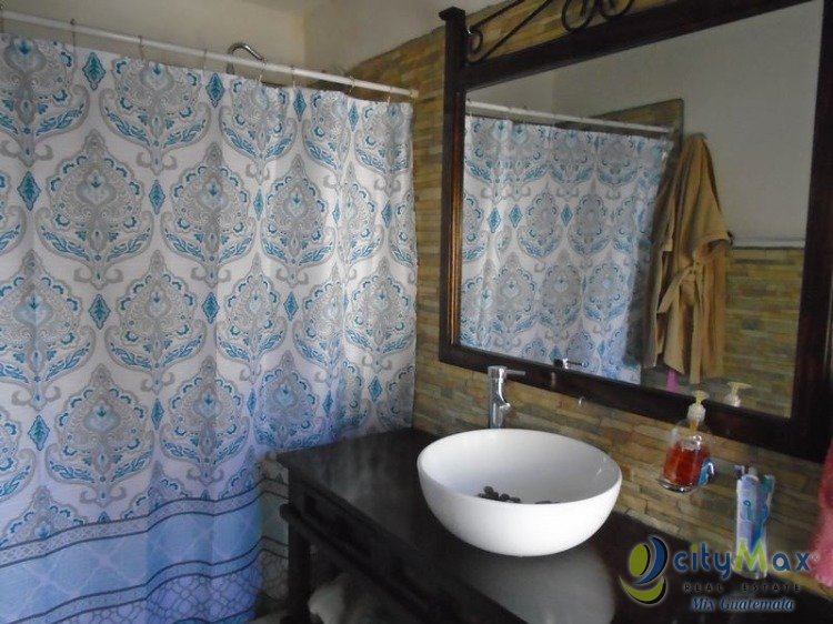 Casa en Venta Zona 2 de San Lucas Sacatepequez - Miniatura 11