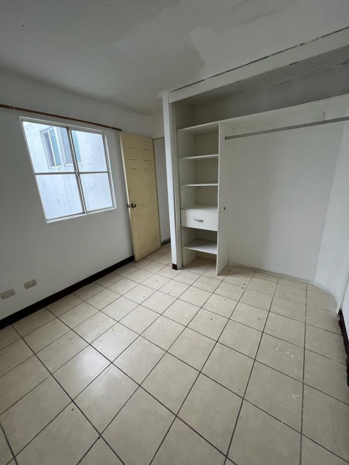 Casa En Venta En Alameda de Santa Clara Villa Nueva — foto 8