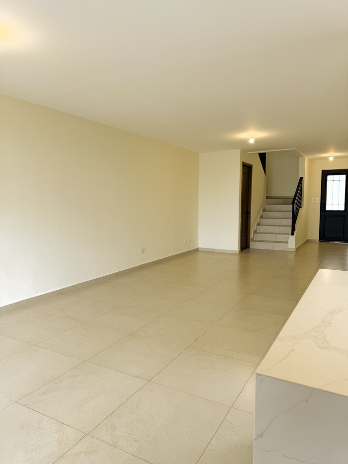 Casa a estrenar en alquiler en Residencial Antibes II - 4