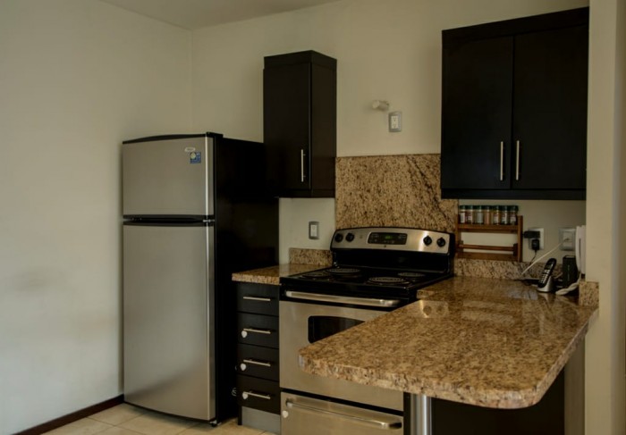VENDO Apartamento en Zona 15 - Image 5