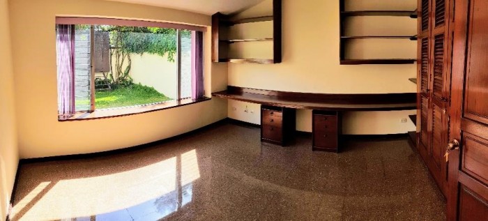 Rento casa en exclusivo condominio de zona 14 — foto 7